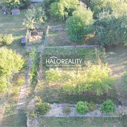 Predaj, rekreačný pozemok Krupina, vhodný na stavbu chaty 396 m - EXKLUZÍVNE HALO REALITY