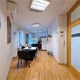 Prenájom, kancelársky priestor Bratislava Staré Mesto, 4 kancelárie 90,73 m²