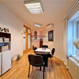 Prenájom, kancelársky priestor Bratislava Staré Mesto, 4 kancelárie 90,73 m²