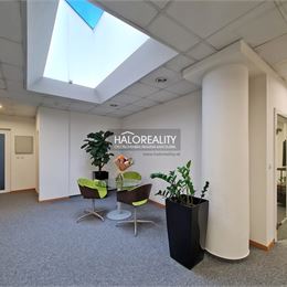 Prenájom, kancelársky priestor Bratislava Staré Mesto, 121,74 m²