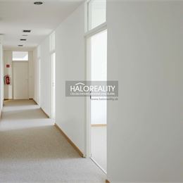 Prenájom, kancelársky priestor Bratislava Staré Mesto, 121,74 m²
