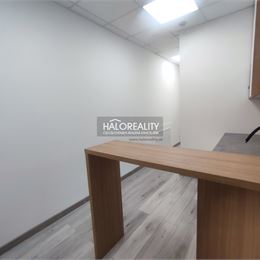 Prenájom, kancelársky priestor Zvolen, Môťová - ZNÍŽENÁ CENA - EXKLUZÍVNE HALO REALITY