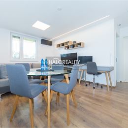 Prenájom, dvojizbový byt Bratislava Devínska Nová Ves, s predzáhradkou 119 m² a parkovacím státim -