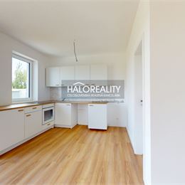 Prenájom, rodinný dom Baka - NOVOSTAVBA - EXKLUZÍVNE HALO REALITY