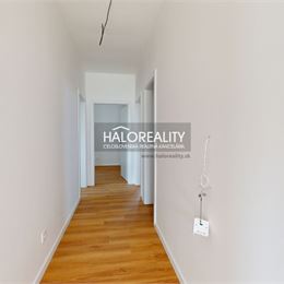 Prenájom, rodinný dom Baka - NOVOSTAVBA - EXKLUZÍVNE HALO REALITY