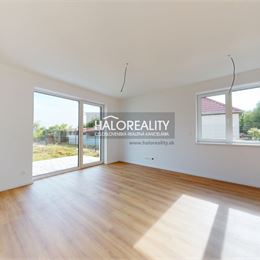 Prenájom, rodinný dom Baka - NOVOSTAVBA - EXKLUZÍVNE HALO REALITY