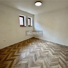 Prenájom, dvojizbový byt Rimavská Sobota, Hlavné Námestie - EXKLUZÍVNE HALO REALITY