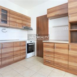 Prenájom, štvorizbový byt Považská Bystrica, Rozkvet - EXKLUZÍVNE HALO REALITY