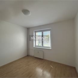 Prenájom, trojizbový byt Prievidza, Centrum