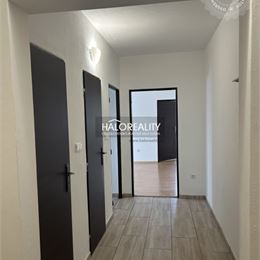 Prenájom, trojizbový byt Prievidza, Centrum