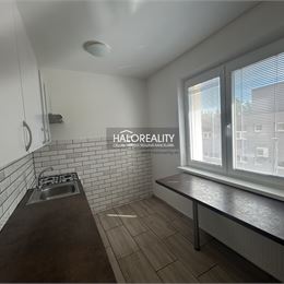 Prenájom, trojizbový byt Prievidza, Centrum