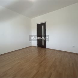 Prenájom, trojizbový byt Prievidza, Centrum