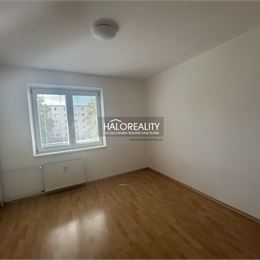 Prenájom, trojizbový byt Prievidza, Centrum