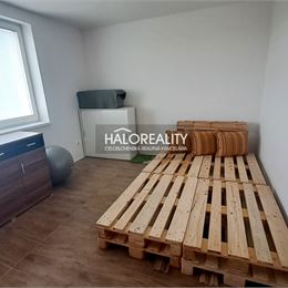 Prenájom, dvojizbový byt Partizánske, Šípok - ZNÍŽENÁ CENA