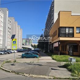 Prenájom, polyfunkcia/obchodné priestory Levice