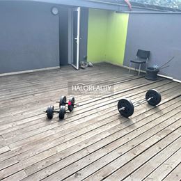 Prenájom, jednoizbový byt Handlová - EXKLUZÍVNE HALO REALITY