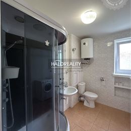 Prenájom, dvojizbový byt Handlová, 29. augusta