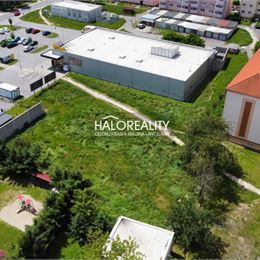 Predaj, pozemok pre bytovú výstavbu 1997 m² Žiar nad Hronom, Posledný stavebný pozemok priamo v meste -
