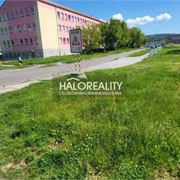 Predaj, pozemok pre bytovú výstavbu 1997 m² Žiar nad Hronom, Posledný stavebný pozemok priamo v meste -