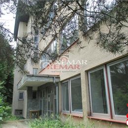 PREDAJ- prestavba admin. budovy na 16 bytový dom- Slatinské Lazy.