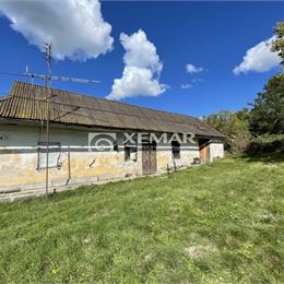 Na predaj rodinný dom v pôvodnom stave, so súpisným číslom v malebnej dedinke Horné Strháre.