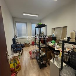 PRENÁJOM - Priestory 13m2 a 16 m2, centrum mesta BB