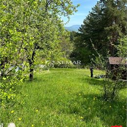 TOP PONUKA! PREDAJ - Pekná záhrada s chatkou na Tulskou, BB