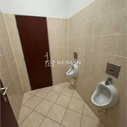 PRENÁJOM - Priestor 33 m2 v centre mesta BB