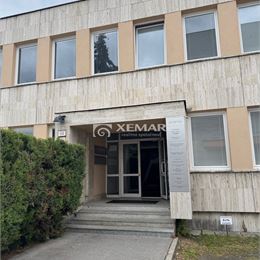 PRENÁJOM - Priestor 33 m2 v centre mesta BB