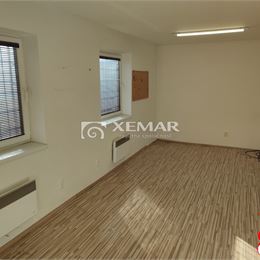 Prenájom hala v Banskej Bystrici