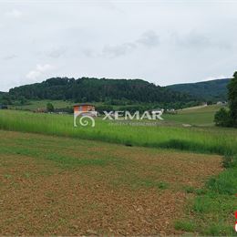 Predaj pozemku s elektrickou prípojkou v obci Stožok