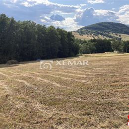 Predaj pozemku s elektrickou prípojkou v obci Stožok