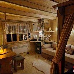 Na predaj pozemok s domčekom v korunách stromov na Detvianskej Hute, časť Bratkovica - Znížená cena !!!