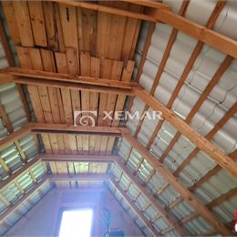 Na predaj chalupa s hospodárskou budovou nad obcou Korytárky