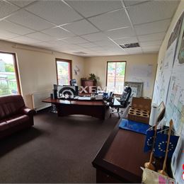 Na predaj administratívno obchodná budova v Kriváni- Exkluzívne, Znížená cena