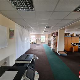 Na predaj administratívno obchodná budova v Kriváni- Exkluzívne, Znížená cena