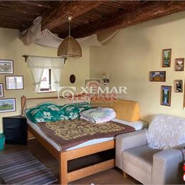 Na predaj hospodárska usadlosť nad Detvou