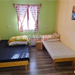 Na predaj rekreačná chata s pozemkom neďaleko Zvolena