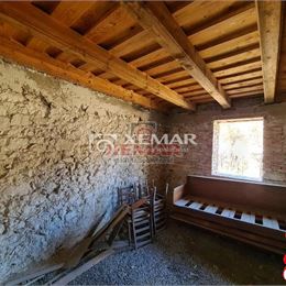 Na predaj rodinný dom s pozemkom v meste Detva - Znížená cena