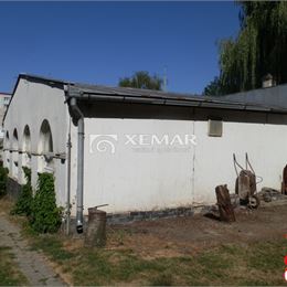 Dom, komerčné a prevádzkové priestory