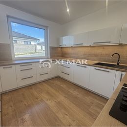 Predaj moderná novostavba rodinného domu – Slaská, časť Diely