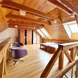 Na prenájom 2i mezonet (galéria) na Námestí v BB