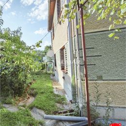 Na predaj 6-izbový rodinný dom v obci Veľké Straciny