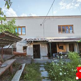 Na predaj 6-izbový rodinný dom v obci Veľké Straciny