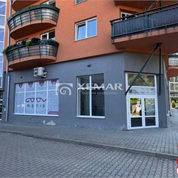 PRENÁJOM Lukratívne kancelársko-obchodné priestory, B. Bystrica