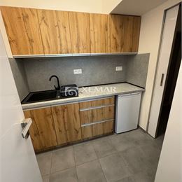 PRENÁJOM Lukratívne kancelársko-obchodné priestory, B. Bystrica