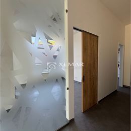 PRENÁJOM Lukratívne kancelársko-obchodné priestory, B. Bystrica