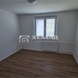 Na prenájom 3-izbový byt v Hriňovej