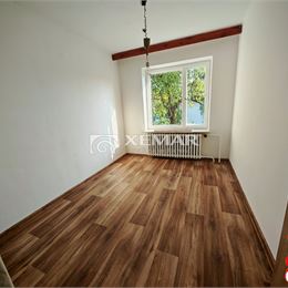 Prenájom rodinného domu v Banskej Bystrici so záhradou.