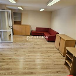 Prenájom: Kancelárske priestory po kompl. rekonštrukcii v Banskej Bystrici